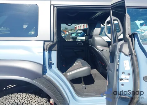 2023 Ford Bronco Raptor z USA, uszkodzony, nr VIN 1FMEE5JR4PLB78290